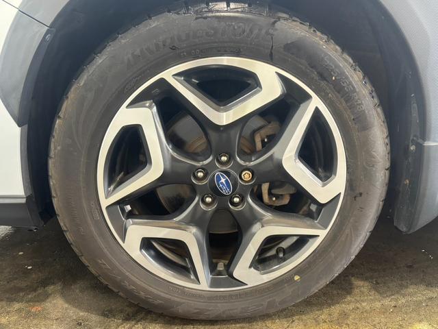 ＸＶ ２．０ｉ－Ｓ　アイサイト　４ＷＤ／夏冬タイヤ付／８型ナビ／Ｂカメラ／エンスタ／ＴＶ／寒冷地仕様／ＬＥＤヘッドライト／ＬＥＤライナー／アイサイトＶｅｒ３／パワーシート／スペア／ＣＤ＋ＤＶＤ再生／ＡｐｐｌｅＣａｒＰｌａｙ（16枚目）