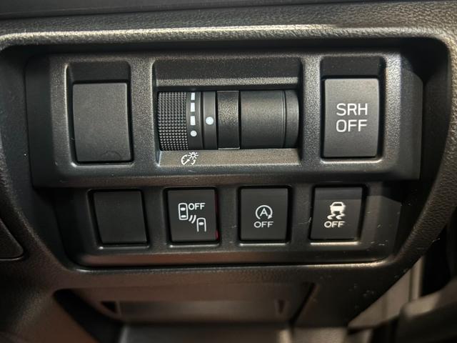 ＸＶ ２．０ｉ－Ｓ　アイサイト　４ＷＤ／夏冬タイヤ付／８型ナビ／Ｂカメラ／エンスタ／ＴＶ／寒冷地仕様／ＬＥＤヘッドライト／ＬＥＤライナー／アイサイトＶｅｒ３／パワーシート／スペア／ＣＤ＋ＤＶＤ再生／ＡｐｐｌｅＣａｒＰｌａｙ（29枚目）