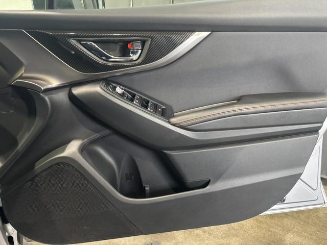 ＸＶ ２．０ｉ－Ｓ　アイサイト　４ＷＤ／夏冬タイヤ付／８型ナビ／Ｂカメラ／エンスタ／ＴＶ／寒冷地仕様／ＬＥＤヘッドライト／ＬＥＤライナー／アイサイトＶｅｒ３／パワーシート／スペア／ＣＤ＋ＤＶＤ再生／ＡｐｐｌｅＣａｒＰｌａｙ（43枚目）