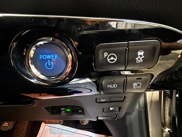 プリウス Ａ　４ＷＤ／寒冷地仕様／ナビ／Ｂカメラ／ＴＶ／衝突軽減／パーキングアシスト／ＬＥＤヘッドライト／ＬＥＤフォグライト／ヘッドアップディスプレイ／スペア／ＥＴＣ／ドラレコ／ＢＳＭ／リアフォグ／障害物センサー（18枚目）