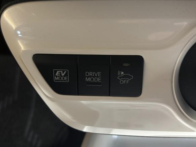 プリウス Ａ　４ＷＤ／寒冷地仕様／ナビ／Ｂカメラ／ＴＶ／衝突軽減／パーキングアシスト／ＬＥＤヘッドライト／ＬＥＤフォグライト／ヘッドアップディスプレイ／スペア／ＥＴＣ／ドラレコ／ＢＳＭ／リアフォグ／障害物センサー（27枚目）