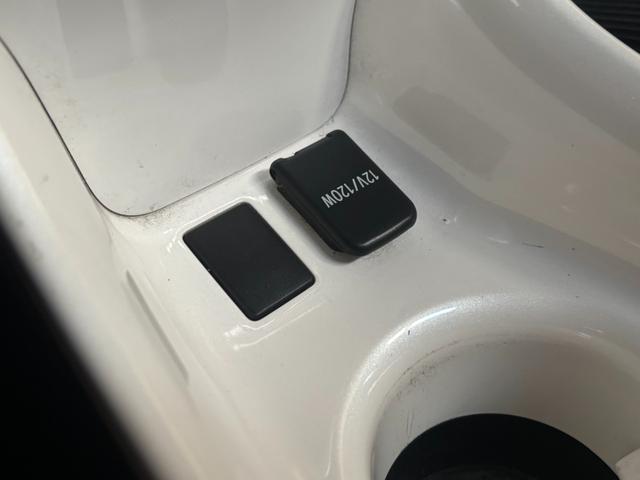 プリウス Ａ　４ＷＤ／寒冷地仕様／ナビ／Ｂカメラ／ＴＶ／衝突軽減／パーキングアシスト／ＬＥＤヘッドライト／ＬＥＤフォグライト／ヘッドアップディスプレイ／スペア／ＥＴＣ／ドラレコ／ＢＳＭ／リアフォグ／障害物センサー（28枚目）