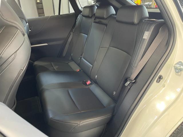 ハリアーハイブリッド Z レザーパッケージ 4WD/調光パノラマルーフ/ナビ/360度カメラ/TV/JBLサウンド/シートクーラー&ヒーター/パワーバックドア/デジタルミラー/置くだけ充電/メモリー付黒革パワーシート/ドラレコ/スペアキー(40枚目)