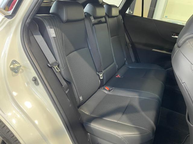 ハリアーハイブリッド Z レザーパッケージ 4WD/調光パノラマルーフ/ナビ/360度カメラ/TV/JBLサウンド/シートクーラー&ヒーター/パワーバックドア/デジタルミラー/置くだけ充電/メモリー付黒革パワーシート/ドラレコ/スペアキー(41枚目)