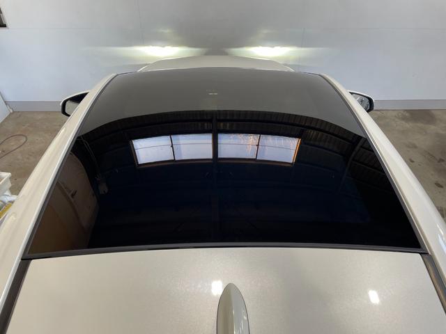 ハリアーハイブリッド Z レザーパッケージ 4WD/調光パノラマルーフ/ナビ/360度カメラ/TV/JBLサウンド/シートクーラー&ヒーター/パワーバックドア/デジタルミラー/置くだけ充電/メモリー付黒革パワーシート/ドラレコ/スペアキー(52枚目)