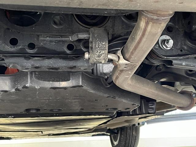 ハリアーハイブリッド Z レザーパッケージ 4WD/調光パノラマルーフ/ナビ/360度カメラ/TV/JBLサウンド/シートクーラー&ヒーター/パワーバックドア/デジタルミラー/置くだけ充電/メモリー付黒革パワーシート/ドラレコ/スペアキー(53枚目)