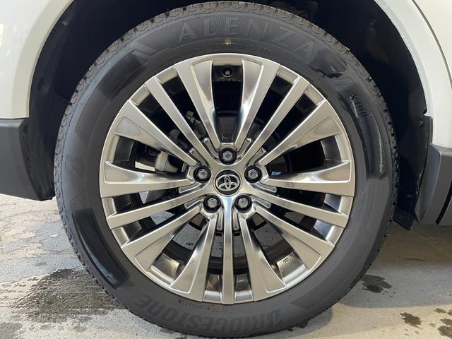 ハリアーハイブリッド Z レザーパッケージ 4WD/調光パノラマルーフ/ナビ/360度カメラ/TV/JBLサウンド/シートクーラー&ヒーター/パワーバックドア/デジタルミラー/置くだけ充電/メモリー付黒革パワーシート/ドラレコ/スペアキー(57枚目)