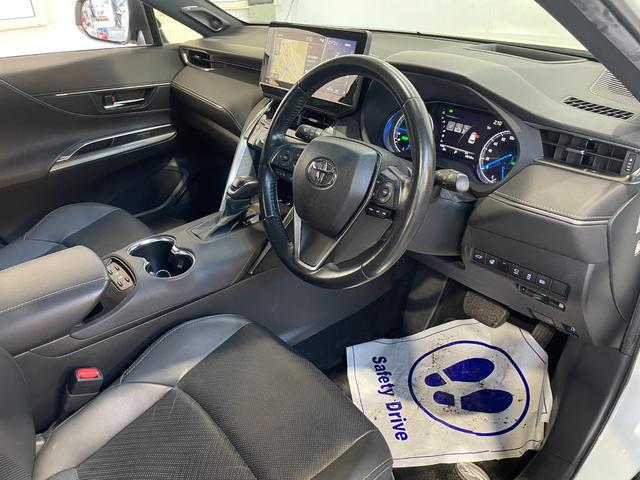 ハリアーハイブリッド Z レザーパッケージ 4WD/調光パノラマルーフ/ナビ/360度カメラ/TV/JBLサウンド/シートクーラー&ヒーター/パワーバックドア/デジタルミラー/置くだけ充電/メモリー付黒革パワーシート/ドラレコ/スペアキー(59枚目)