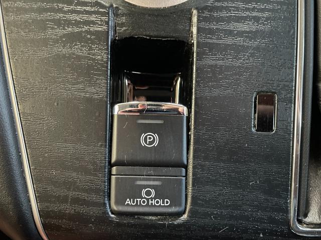 デリカＤ：５ Ｇ　パワーパッケージ　４ＷＤ／フリップダウン／ナビ／３６０度カメラ／ＴＶ／衝突軽減／パワーバックドア／両側パワスラドア／ＬＥＤヘッドライト／ＬＥＤフォグ／シートカバー／ＥＴＣ／スペアキー／シートヒーター／ＡＣ１００Ｖ電源（21枚目）