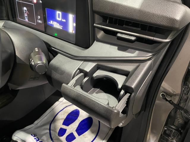 ノート X FOUR 4WD/夏冬タイヤ付/9型ナビ/360度カメラ/TV/プロパイロット/デジタルミラー/寒冷地仕様/ワイヤレス充電/衝突軽減/AppleCarPlay/AndroidAuto/HDMI/ETC(52枚目)