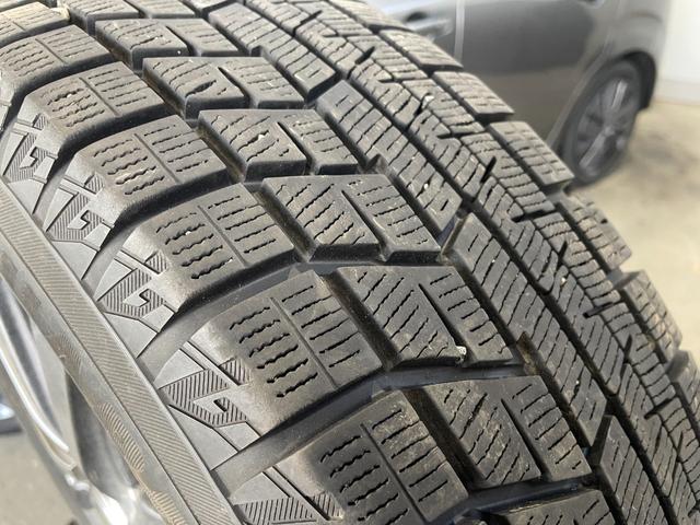 ノート X FOUR 4WD/夏冬タイヤ付/9型ナビ/360度カメラ/TV/プロパイロット/デジタルミラー/寒冷地仕様/ワイヤレス充電/衝突軽減/AppleCarPlay/AndroidAuto/HDMI/ETC(4枚目)