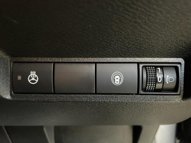 ノート X FOUR 4WD/夏冬タイヤ付/ナビ/バックカメラ/寒冷地仕様/衝突軽減/ドラレコ/ETC/Bluetooth/後席リクライニング/ステアリングヒーター/シートヒーター/ミラーヒーター/リアヒーターダクト(33枚目)