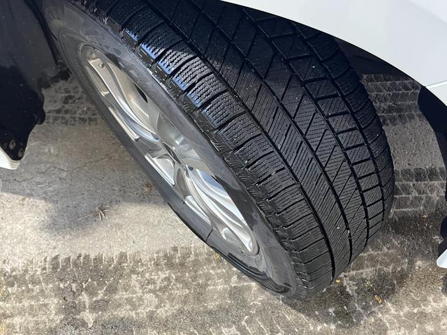 アルファード 2.5S タイプゴールドIII 4WD/夏冬タイヤ付/13.3型フリップダウン/寒冷地/エンスタ/Bカメラ/TV/Pバックドア/両側Pスラ/LEDヘッド/LEDフォグ/BSM/セーフティセンス/スペア/ETC/AC100V電源(7枚目)