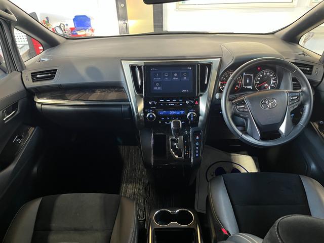 アルファード 2.5S タイプゴールドIII 4WD/夏冬タイヤ付/13.3型フリップダウン/寒冷地/エンスタ/Bカメラ/TV/Pバックドア/両側Pスラ/LEDヘッド/LEDフォグ/BSM/セーフティセンス/スペア/ETC/AC100V電源(17枚目)