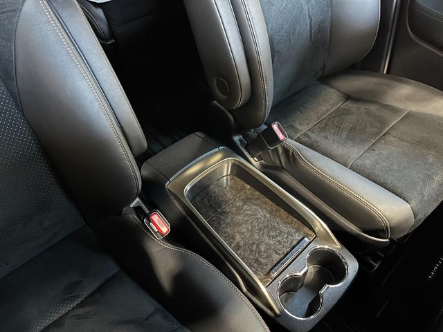 アルファード 2.5S タイプゴールドIII 4WD/夏冬タイヤ付/13.3型フリップダウン/寒冷地/エンスタ/Bカメラ/TV/Pバックドア/両側Pスラ/LEDヘッド/LEDフォグ/BSM/セーフティセンス/スペア/ETC/AC100V電源(33枚目)