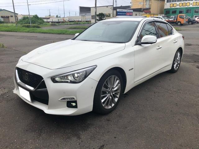 スカイライン ハイブリッド　ＧＴ　タイプＰ　クリアランスソナー　アルミホイール　ＬＥＤヘッドランプ　ＡＴ　盗難防止システム　衝突安全ボディ　ＡＢＳ　ＥＳＣ　エアコン　パワーステアリング　パワーウィンドウ　パイロット２　サンルーフ（2枚目）