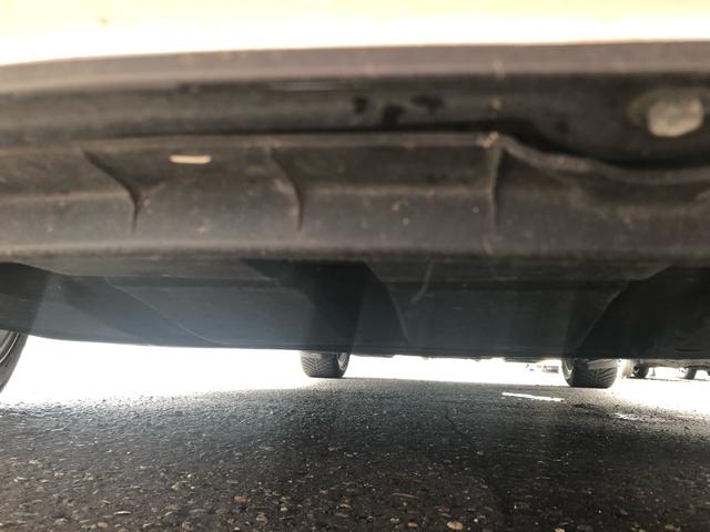 スカイライン ハイブリッド　ＧＴ　タイプＰ　クリアランスソナー　アルミホイール　ＬＥＤヘッドランプ　ＡＴ　盗難防止システム　衝突安全ボディ　ＡＢＳ　ＥＳＣ　エアコン　パワーステアリング　パワーウィンドウ　パイロット２　サンルーフ（66枚目）