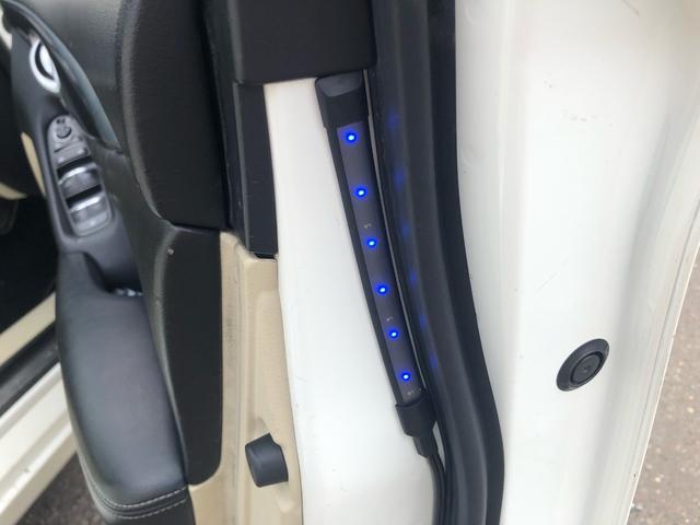 スカイライン ハイブリッド　ＧＴ　タイプＰ　クリアランスソナー　アルミホイール　ＬＥＤヘッドランプ　ＡＴ　盗難防止システム　衝突安全ボディ　ＡＢＳ　ＥＳＣ　エアコン　パワーステアリング　パワーウィンドウ　パイロット２　サンルーフ（69枚目）