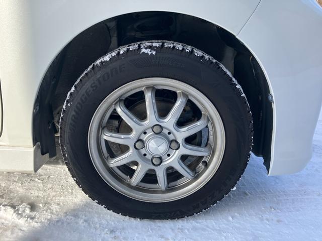 ムーヴ カスタム　ＸスマートセレクションＳＮ　４ＷＤ　Ｂカメラ　アイドリングストップ　衝突安全ボディ　ＬＥＤヘッドランプ　オートエアコン　盗難防止装置　ナビ　ＡＢＳ　寒冷地仕様　助手席エアバッグ　Ｓキー　ベンチシート　パワーウィンドウ　エアバック（29枚目）