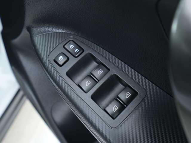 エクリプスクロス ブラックエディション 純正スマホ連携8インチナビ マルチアラウンドモニター 電動サンルーフ&ルーフレール 電動リアゲート ヘッドアップディスプレイ(29枚目)