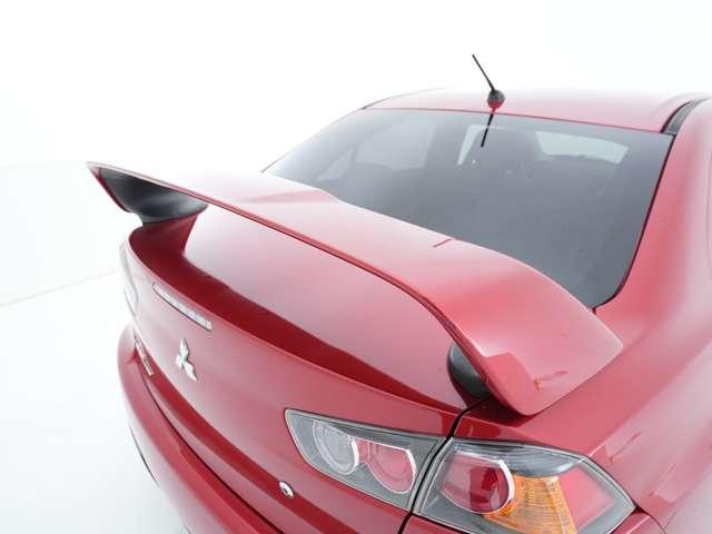 ランサー ＧＳＲエボリューションＸ　フロントグリルメッキモール　バンパー中央部グレー塗装　グリルラスシルバー塗装　フロントフォグランプ　夏冬タイヤセット　ナビ　ドライブレコーダー　ＥＴＣ　エンジンスターター（6枚目）