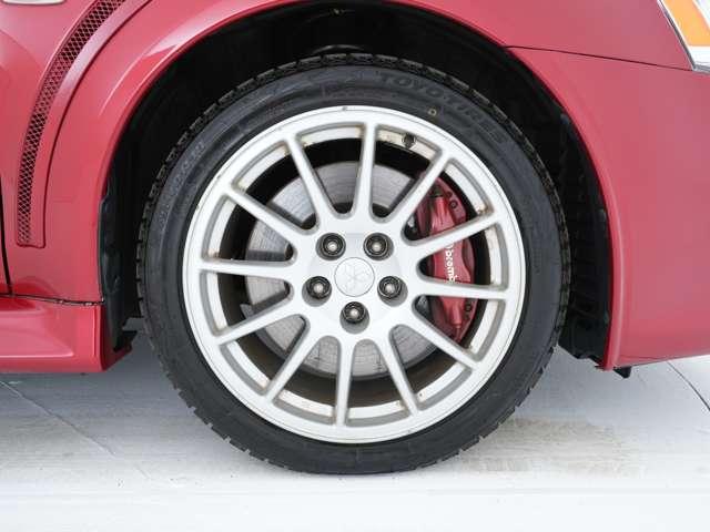 ランサー ＧＳＲエボリューションＸ　フロントグリルメッキモール　バンパー中央部グレー塗装　グリルラスシルバー塗装　フロントフォグランプ　夏冬タイヤセット　ナビ　ドライブレコーダー　ＥＴＣ　エンジンスターター（19枚目）