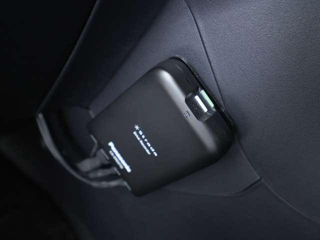 ランサー ＧＳＲエボリューションＸ　フロントグリルメッキモール　バンパー中央部グレー塗装　グリルラスシルバー塗装　フロントフォグランプ　夏冬タイヤセット　ナビ　ドライブレコーダー　ＥＴＣ　エンジンスターター（21枚目）