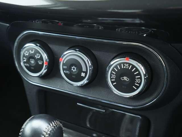 ランサー ＧＳＲエボリューションＸ　フロントグリルメッキモール　バンパー中央部グレー塗装　グリルラスシルバー塗装　フロントフォグランプ　夏冬タイヤセット　ナビ　ドライブレコーダー　ＥＴＣ　エンジンスターター（23枚目）