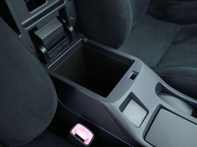 ランサー ＧＳＲエボリューションＸ　フロントグリルメッキモール　バンパー中央部グレー塗装　グリルラスシルバー塗装　フロントフォグランプ　夏冬タイヤセット　ナビ　ドライブレコーダー　ＥＴＣ　エンジンスターター（26枚目）