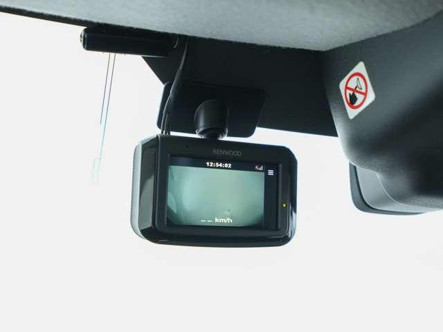 デリカD:2 カスタムハイブリッドMV 7.7型ワイドナビ Bカメラ ドラレコ エンジンスターター 両側電動スライドドア シートヒーター Bluetooth機能 4WD オートクルーズコントロール 衝突防止システム レーンアシスト フルセグ(4枚目)