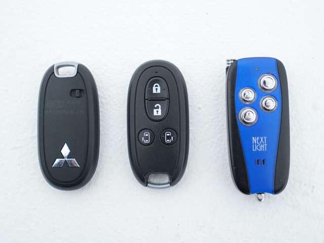 デリカD:2 カスタムハイブリッドMV 7.7型ワイドナビ Bカメラ ドラレコ エンジンスターター 両側電動スライドドア シートヒーター Bluetooth機能 4WD オートクルーズコントロール 衝突防止システム レーンアシスト フルセグ(5枚目)