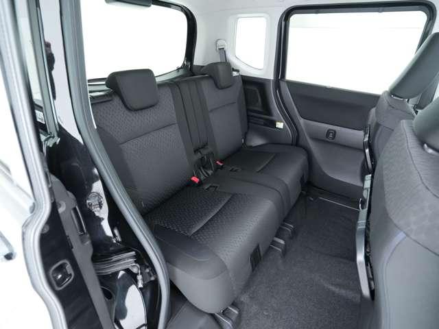 デリカD:2 カスタムハイブリッドMV 7.7型ワイドナビ Bカメラ ドラレコ エンジンスターター 両側電動スライドドア シートヒーター Bluetooth機能 4WD オートクルーズコントロール 衝突防止システム レーンアシスト フルセグ(9枚目)