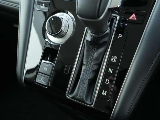 デリカD:5 P 電動サイドステップ 純正エンジンスタータ(17枚目)