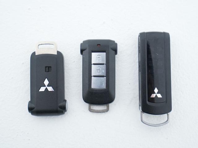 デリカD:5 D パワーパッケージ 夏冬タイヤセット バックカメラ ナビ 純正エンジンスターター 横滑り防止装置 ETC クルーズコントロール(5枚目)