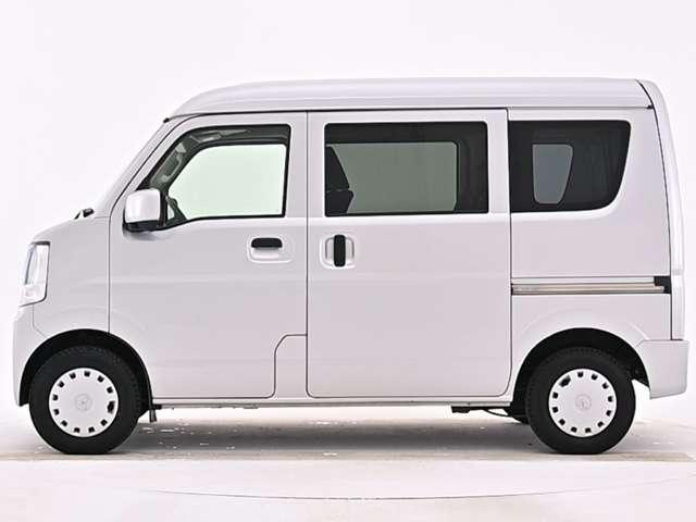 ミニキャブバン ブラボー CDオーディオ 切替式4WD 寒冷地仕様車 フルフラットシート 夏冬タイヤセット有 コンビニフック(3枚目)