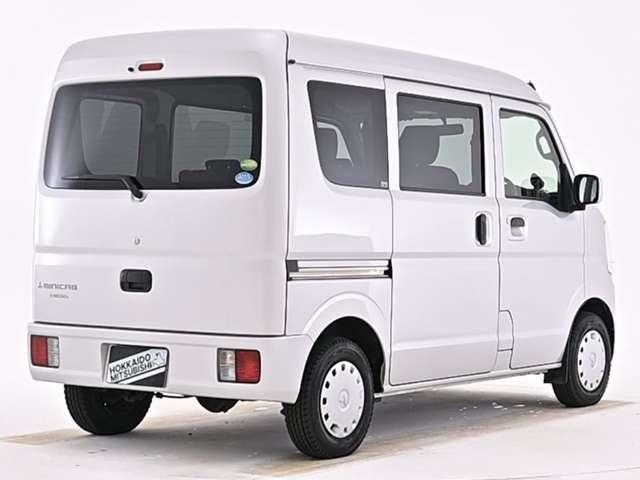 ミニキャブバン ブラボー CDオーディオ 切替式4WD 寒冷地仕様車 フルフラットシート 夏冬タイヤセット有 コンビニフック(20枚目)