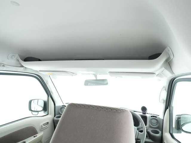 ミニキャブバン ブラボー CDオーディオ 切替式4WD 寒冷地仕様車 フルフラットシート 夏冬タイヤセット有 コンビニフック(23枚目)