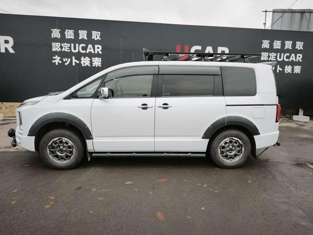 デリカＤ：５ Ｐ　ＪＡＯＳ製（ルーフラック・リヤラダー・ＬＥＤライト付グリル・サイドステップ・ルーフスポイラー・スキッドバー）　Ｄ：５専用１１型ナビ　ＥＴＣ　ドライブレコーダー　ＢＦグッドリッチオールテレーンタイヤ（3枚目）