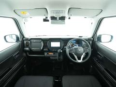 インパネ廻りと運転席です！多機能ながらもスッキリとまとまったインパネ廻りは運転操作に迷いにくくなっております！ 6