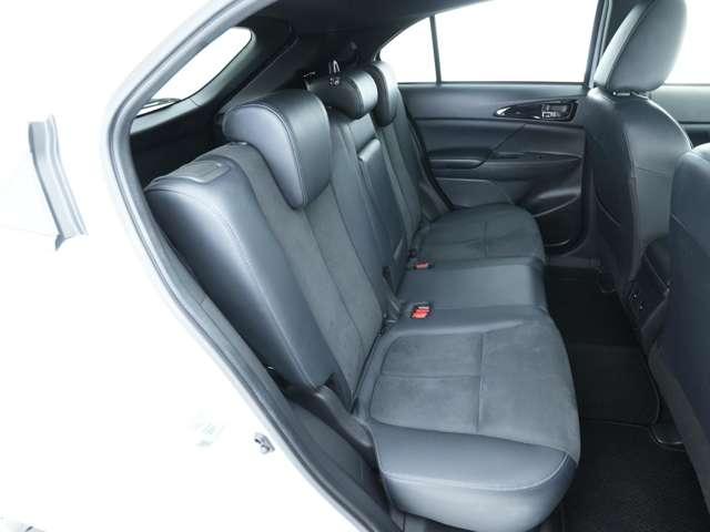 エクリプスクロス ブラックエディション 純正8インチスマホ連携ナビ マルチアラウンドモニター 純正ブラックアルミ ヘッドアップディスプレイ サンルーフ ルーフレール(8枚目)