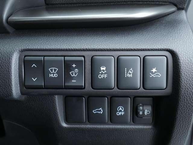 エクリプスクロス ブラックエディション 純正8インチスマホ連携ナビ マルチアラウンドモニター 純正ブラックアルミ ヘッドアップディスプレイ サンルーフ ルーフレール(12枚目)