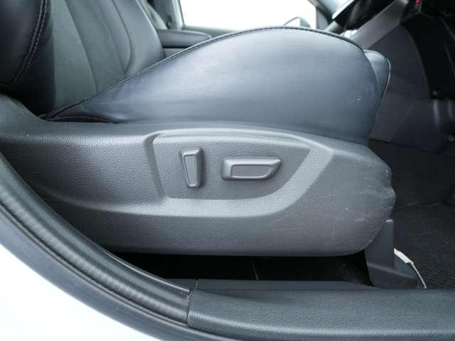 エクリプスクロス ブラックエディション 純正8インチスマホ連携ナビ マルチアラウンドモニター 純正ブラックアルミ ヘッドアップディスプレイ サンルーフ ルーフレール(20枚目)