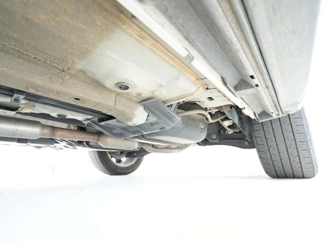 エクリプスクロス ブラックエディション 純正8インチスマホ連携ナビ マルチアラウンドモニター 純正ブラックアルミ ヘッドアップディスプレイ サンルーフ ルーフレール(29枚目)