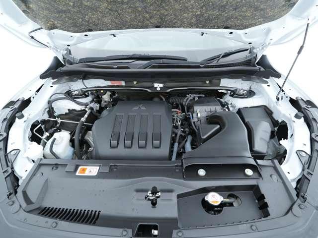 エクリプスクロス ブラックエディション 純正8インチスマホ連携ナビ マルチアラウンドモニター 純正ブラックアルミ ヘッドアップディスプレイ サンルーフ ルーフレール(30枚目)