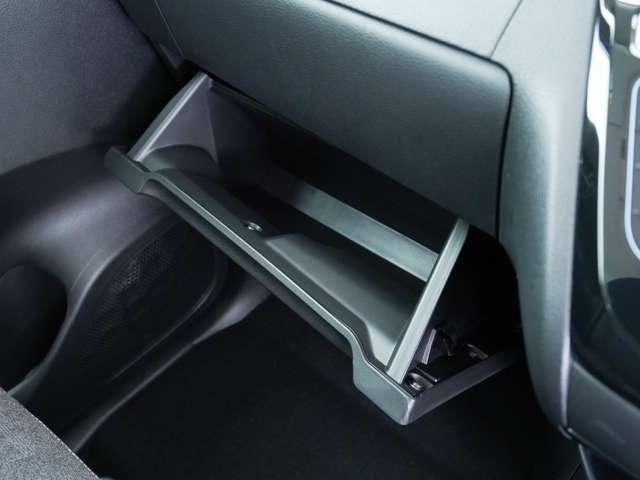 デリカミニ Ｇ　プレミアム　純正９型ナビ　マルチアラウンドモニター　両側電動スライドドア　マイパイロット　撥水シート　シートヒーター　ルーフレール　ハンズフリーオートスライドドア（13枚目）