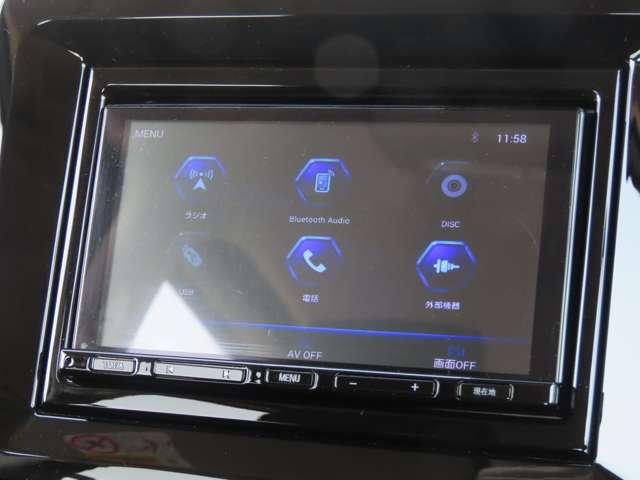 �i�r���j���[���a�����������������@�\���t���Ă��܂��̂ŃX�}�z���q���ĉ��y�𒮂����Ƃ��ł��܂���