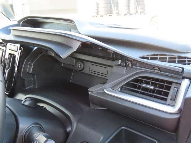 �n���h���̉��ɂ�������Ƃ������[�X�y�[�X��������Ă���܂��I���y�b�c�Ȃǂ����Ēu���̂Ƀs�b�^���ƂȂ��Ă���܂��I