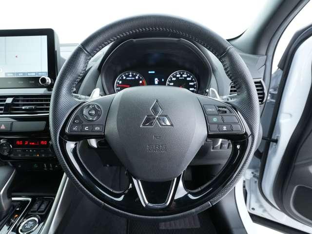 エクリプスクロス ブラックエディション サンルーフ 電動シート ハーフレザーシート ルーフレール 純正8インチスマホ連携ナビ シートヒーター ハンドルヒーター ブラインドスポットモニター(14枚目)