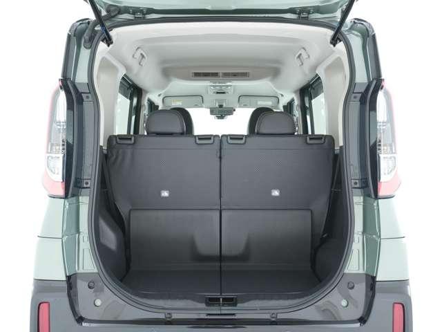 デリカミニ Ｔ　プレミアム　前後エンブレム　マッドフラップ　バンパーガード（ＤＡＮＳＨＡＱ）　マフラーカッター　リフトアップ　ＲＡＹＳホイール　サイドバナーステッカー　ワンオーナー　純正９型ディスプレイオーディオ（23枚目）