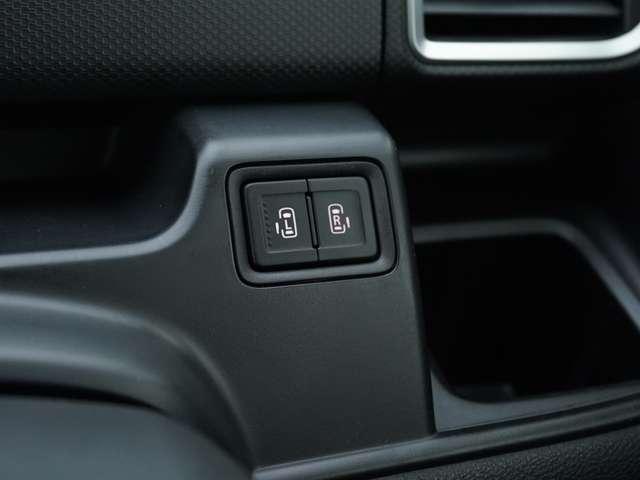 デリカＤ：２ ハイブリッドＭＺ　ＣＤオーディオ　エンジンスターター　ドライブレコーダー　ＥＴＣ　両側電動スライドドア　クルーズコントロール　シートヒーター　夏冬タイヤセット有　シートバックテーブル（12枚目）